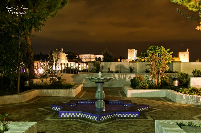 Estrella a los pies de la Alhambra